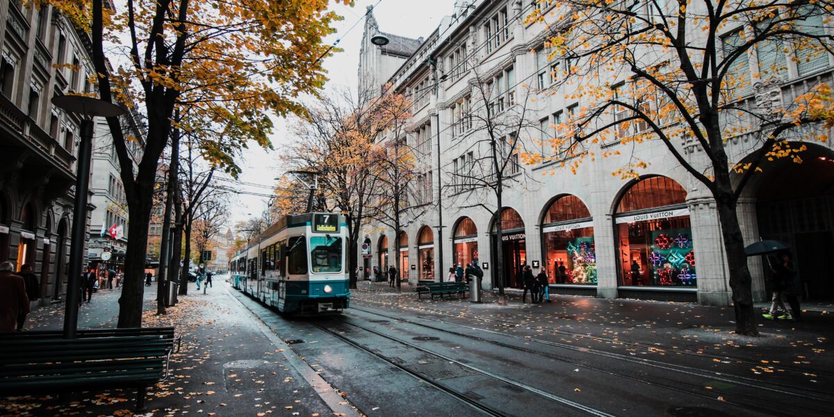 Traveling Tips & Tricks: 5 Things NOT to Do When in Europe!