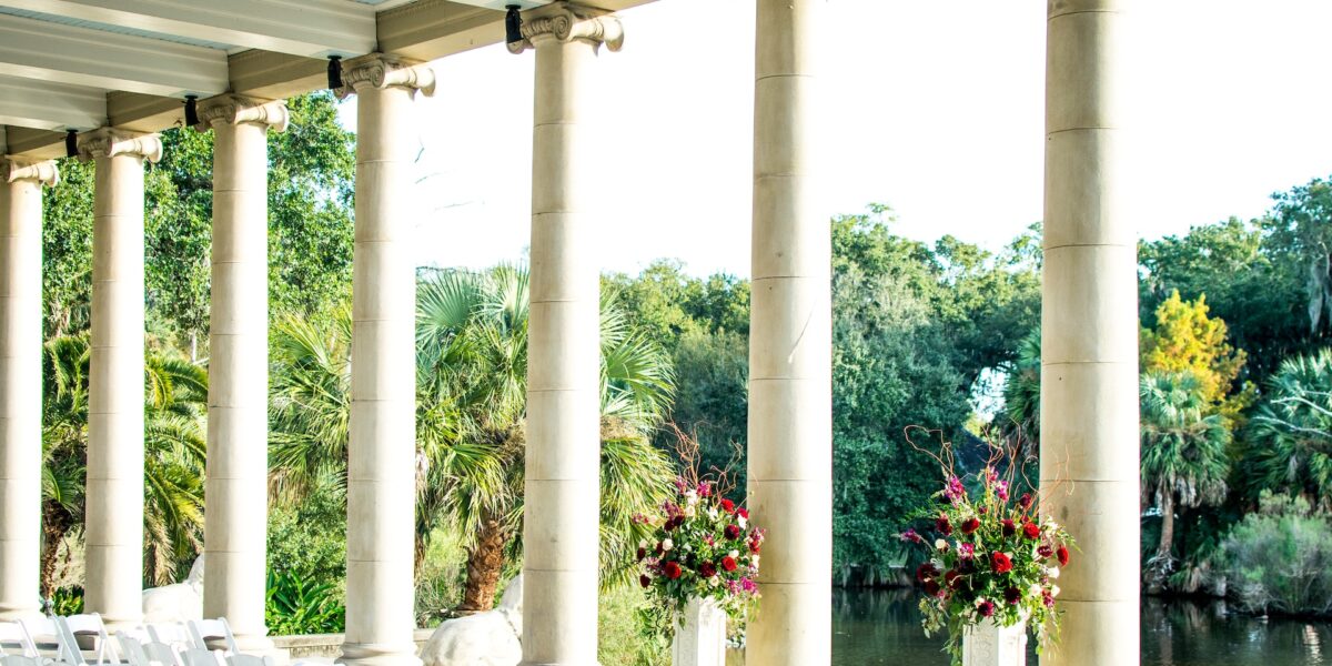 Outdoor vs. Indoor Venues: Pros and Cons for Different Types of Events