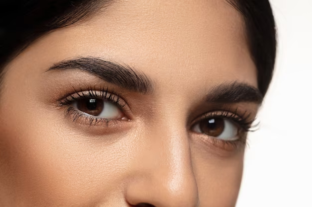 What Promotes Eyelash Regrowth?