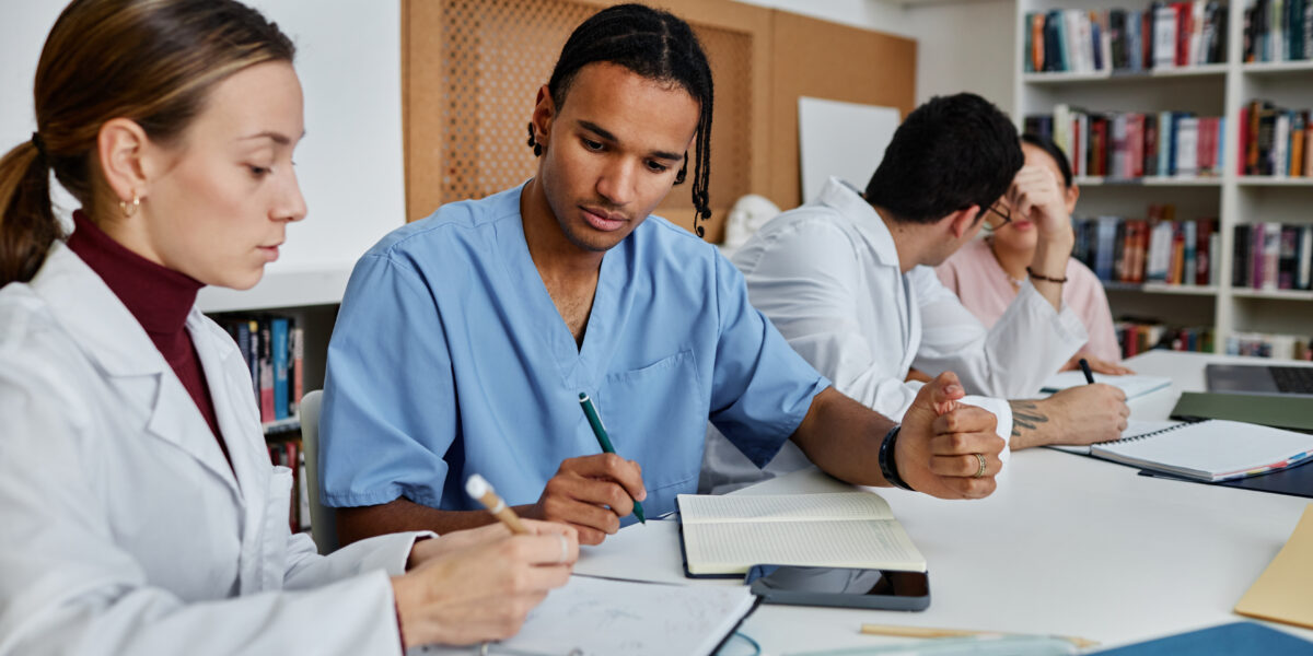 A Step-by-Step Approach to Success: The Role of USMLE Prep Courses