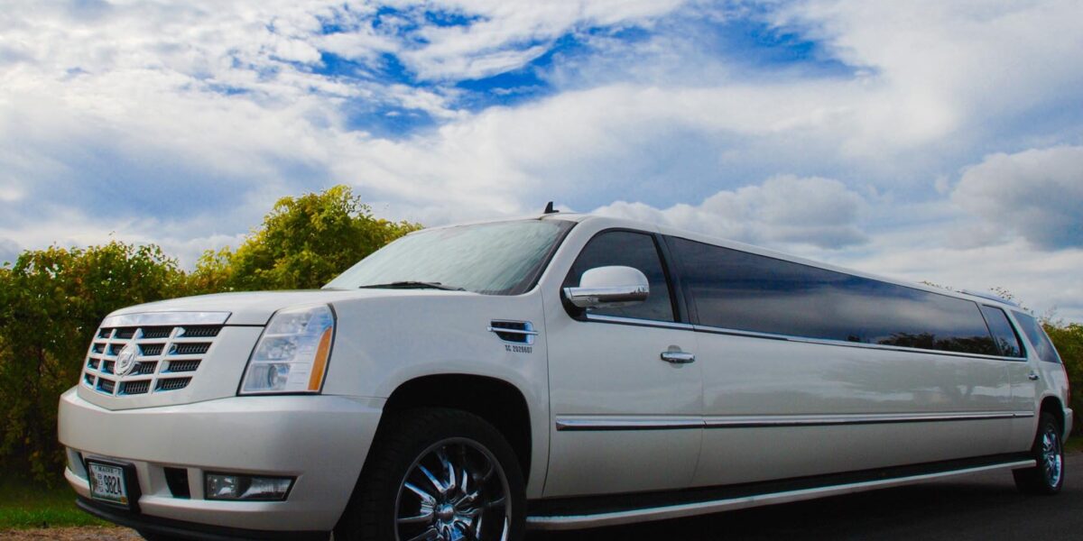 Uncover the Leading  Limo Service Boca Raton FL