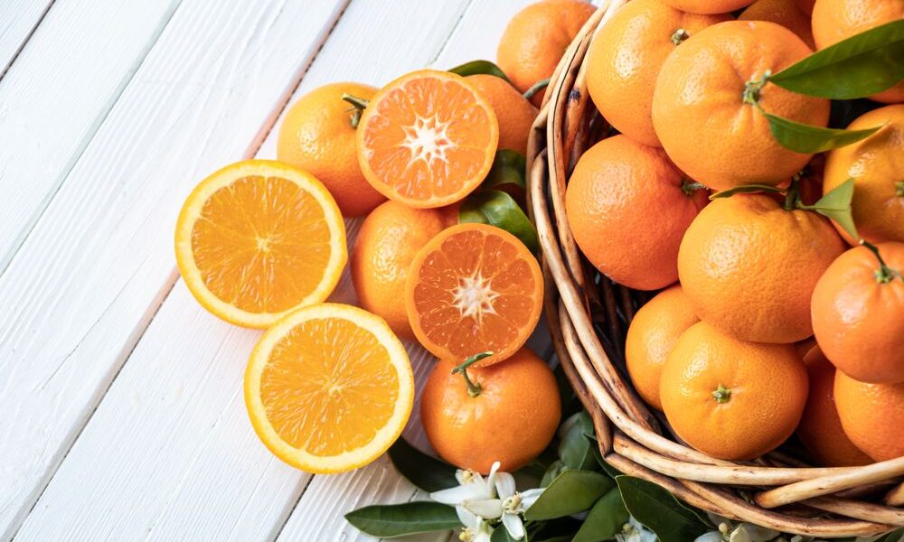 What are the physical benefits of vitamin C for men?