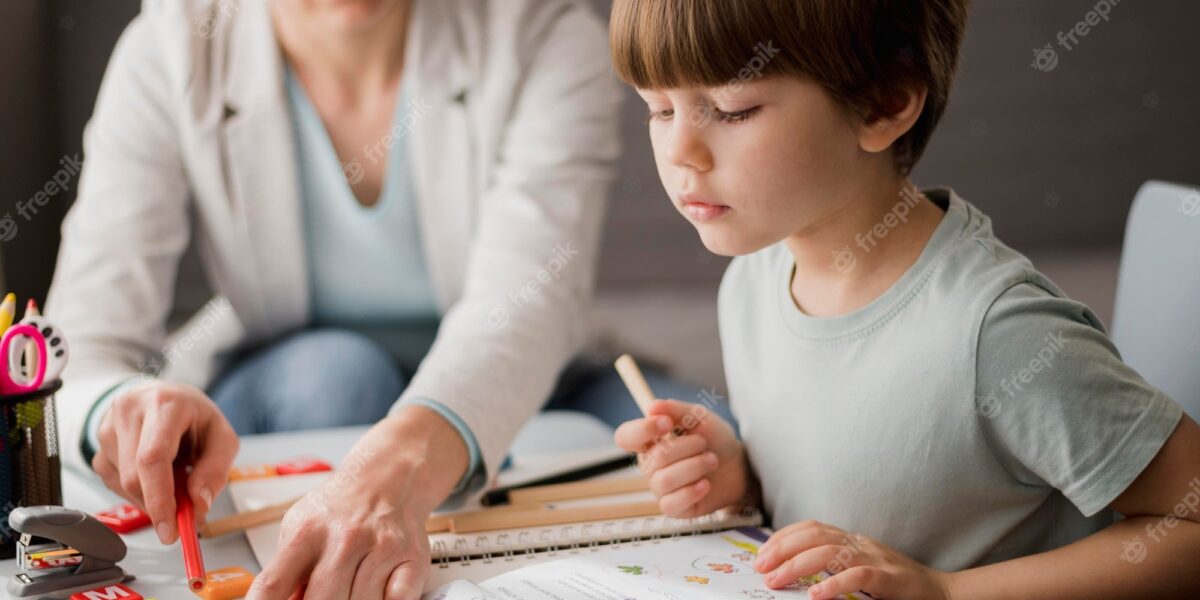 Discover the Top Benefits of Hiring Professional Tutors for Children’s Education