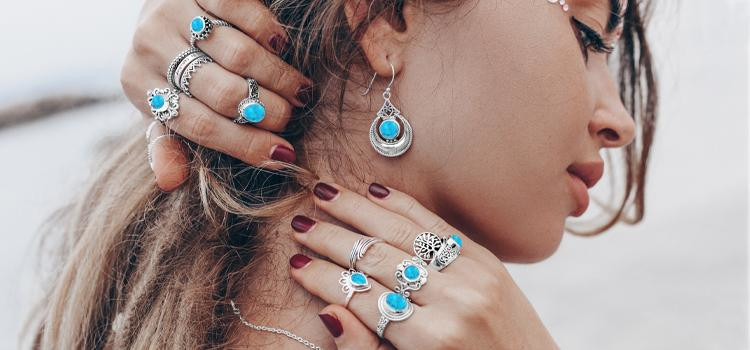Turquoise Jewelry Vs Bronzite Jewelry: Which Is Better?