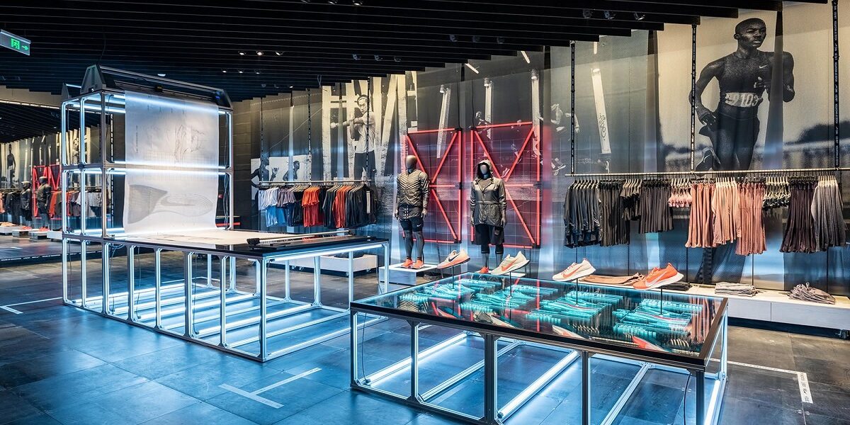 Retail Store Decoration Options to Catch Attention of Visitors