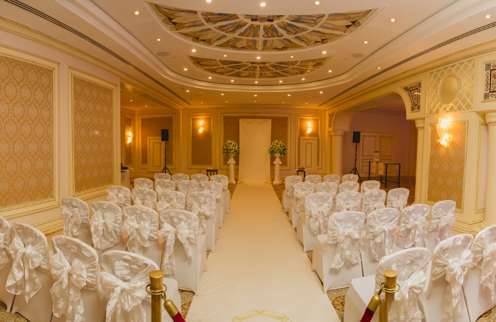 8 Essential Questions to Ask Before Booking Your Wedding Venue