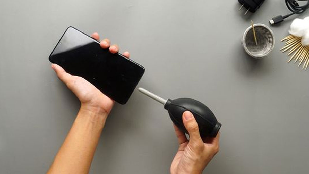 How to Clean Your iPhone Charging Port Safely and Effectively